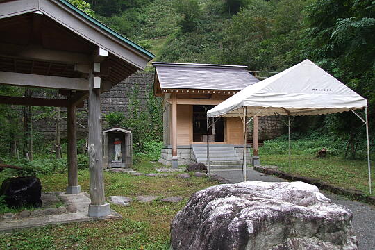 /pref-ishikawa/hakusan/g070929/yakushinoyuDSCF3989.JPG 薬師の湯(中宮温泉の足湯) の写真(84) 2007年09月29日