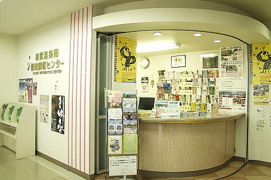 /pref-ishikawa/kaga/g050612/kagaonsen-stnP6124296.JPG JR加賀温泉駅 の写真(83) 2005年06月12日