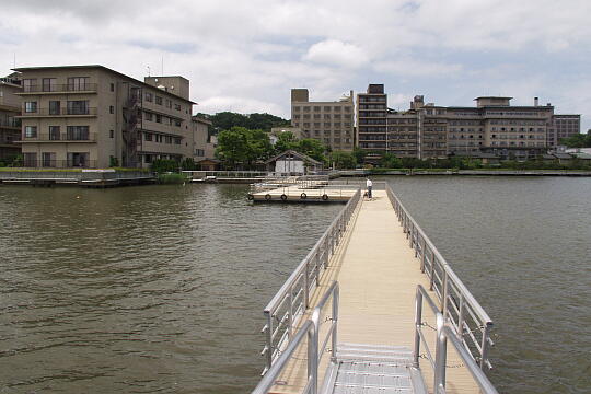 /pref-ishikawa/kaga/g050612/ukimidoP6124393.JPG 浮御堂 の写真(84) 2005年06月12日