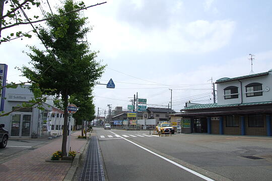 /pref-ishikawa/kahoku/g070708/uchinada-ekimaeDSCF6773.JPG 北陸鉄道 内灘駅前 の写真(86) 2007年07月08日