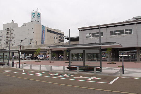 /pref-ishikawa/komatsu/g050703/higashiguchiP7035115.JPG 小松駅東口 バス乗り場 の写真(83) 2005年07月03日
