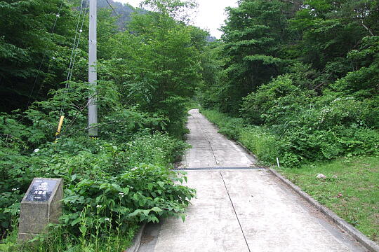 /pref-ishikawa/komatsu/g080608/okuradake-yuhodoDSCF1735.JPG 大倉岳遊歩道入口 の写真(81) 2008年06月08日