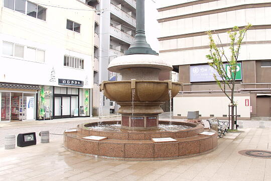 /pref-ishikawa/nanao/g050515/ryusuitoP5153034.JPG 流水塔 の写真(81) 2005年05月15日