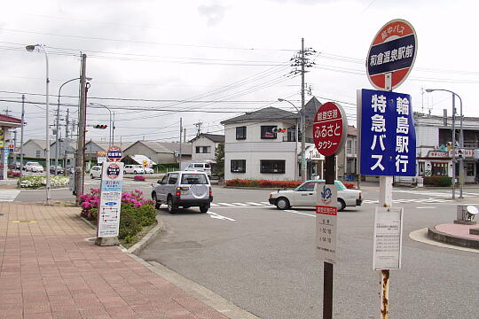 /pref-ishikawa/nanao/g050515/wakura-stnbusP5152972.JPG 和倉温泉駅 バスのりば の写真(81) 2005年05月15日