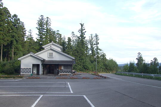 /pref-ishikawa/notojima/g070915/ezoana-centerDSCF9555.JPG 蝦夷穴歴史センター(資料館) の写真(81) 2007年09月15日