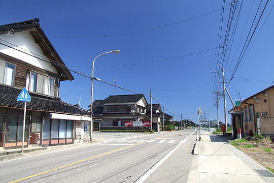 /pref-ishikawa/notojima/g070915/nishigishi-ekimaeDSCF9041.JPG 西岸駅前 の写真(83) 2007年09月15日