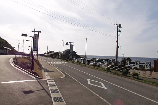 /pref-ishikawa/suzu/g060504/me-suzuendenmuraP5046587.JPG 道の駅 すず塩田村 の写真(84) 2006年05月04日