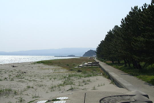 /pref-ishikawa/suzu/g070429/hachigasaki5335.JPG 鉢ヶ崎海水浴場 の写真(81) 2007年04月29日