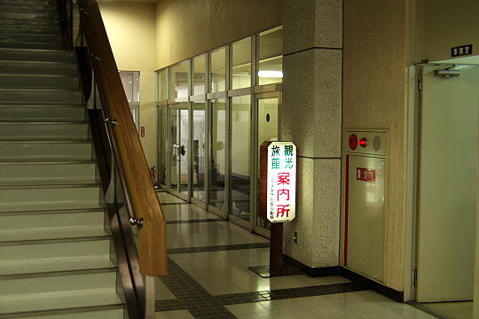 /pref-ishikawa/yamanaka/g050626/yamanaka-annaijoP6264805.JPG 観光・旅館案内所 の写真(83) 2005年06月26日