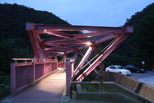 /pref-ishikawa/yamanaka/g070617/ayatori-yoru6678.JPG あやとりはし(夜) の写真(83) 2007年06月17日