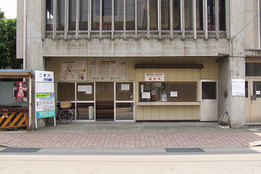 /pref-ishikawa/yamashiro/g050529/higashiguchiP5293437.JPG 山代温泉東口バス停 の写真(81) 2005年05月29日