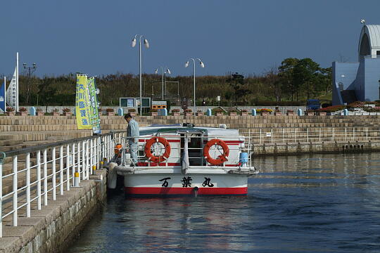 /pref-toyama/imizu/g061014/kankosenDSCF2273.JPG 新湊観光船 の写真(81) 2006年10月14日