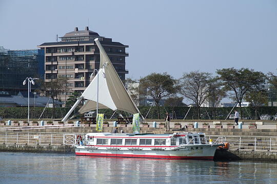 /pref-toyama/imizu/g061014/kankosenDSCF2279.JPG 新湊観光船 の写真(82) 2006年10月14日