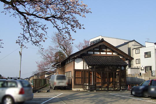 /pref-toyama/nanto/g080406/jo-hojojinosakaDSCF8468.JPG 〔城端〕法乗寺の坂 の写真(83) 2008年04月06日