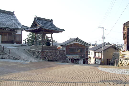 /pref-toyama/nanto/g080406/jo-keisatsunosakaDSCF8489.JPG 〔城端〕警察の坂・浄念寺 の写真(82) 2008年04月06日