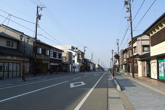 /pref-toyama/nanto/g080406/jo-nishimachidoriDSCF8432.JPG 〔城端〕西町通り(国道304号線) の写真(83) 2008年04月06日