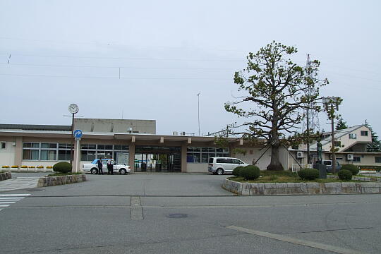 /pref-toyama/nyuzen/g090504/nyuzen-stnDSCF7306.JPG JR入善駅 の写真(81) 2009年05月04日