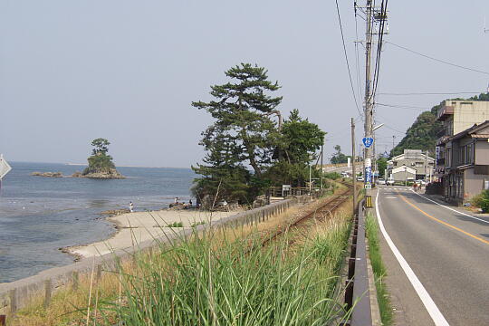 雨晴海岸・雨晴岩 の写真(86) 2005年06月25日