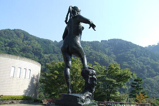 /pref-toyama/tonami/g081019/shogawa-bijutsukanDSCF3933.JPG 松村外次郎記念 庄川美術館 の写真(82) 2008年10月19日