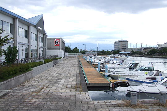 /pref-toyama/toyama/g070917/canal-kaikanDSCF1261.JPG 岩瀬カナル会館 の写真(84) 2007年09月17日