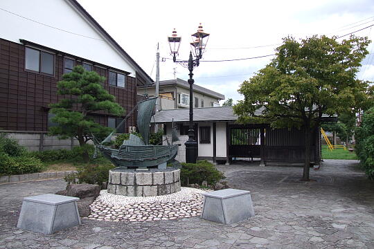/pref-toyama/toyama/g070917/iwase-machinamiDSCF1268.JPG 岩瀬の古い町並み の写真(80) 2007年09月17日