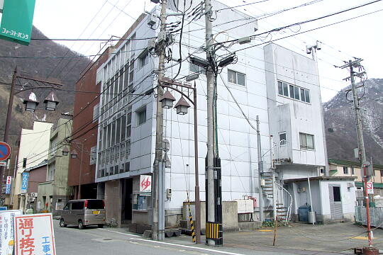 /pref-toyama/unazuki/g080323/onsenkaikanDSCF7829.JPG 温泉会館(公衆浴場) の写真(81) 2008年03月23日
