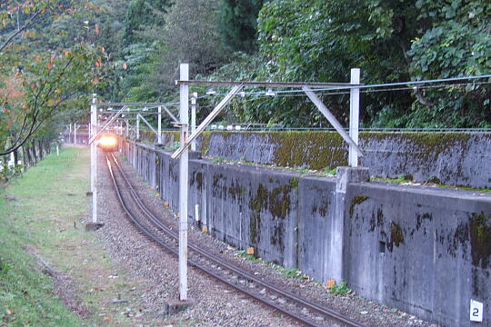 /pref-toyama/unazuki/g091012/ozebaDSCF0845.JPG 尾瀬場トンネル入口付近 の写真(83) 2009年10月12日