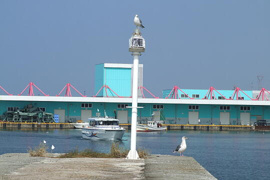 /pref-toyama/uozu/g061014/uozu-yuransenDSCF2426.JPG しんきろう遊覧船 の写真(83) 2006年10月14日