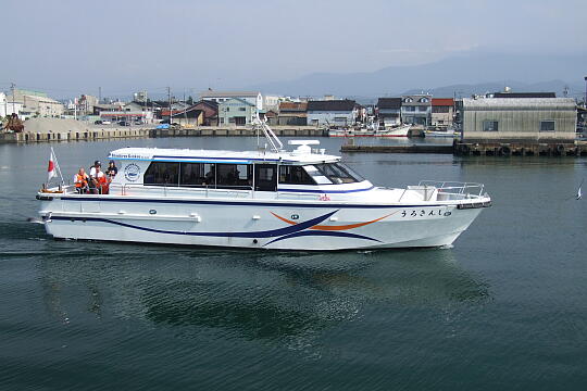 /pref-toyama/uozu/g061014/uozu-yuransenDSCF2432.JPG しんきろう遊覧船 の写真(84) 2006年10月14日