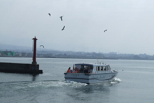 /pref-toyama/uozu/g061014/uozu-yuransenDSCF2437.JPG しんきろう遊覧船 の写真(85) 2006年10月14日