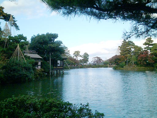 /sv-kenroku/gazo512/gazo011110/ken-kasumigaike134.jpg