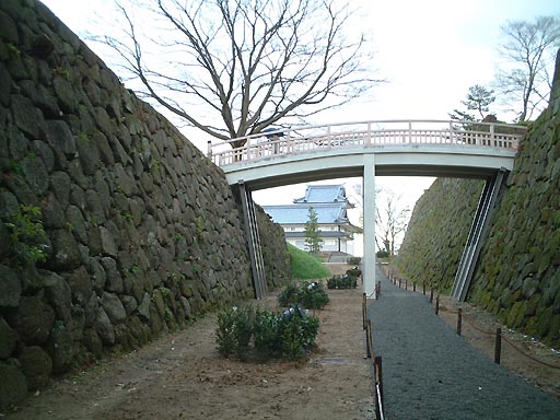 /sv-kenroku/gazo512/gazo011223/jo-gokuraku138.jpg