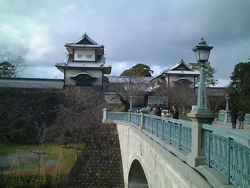 /sv-kenroku/gazo512/gazo011223/jo-ishikawamon101.jpg