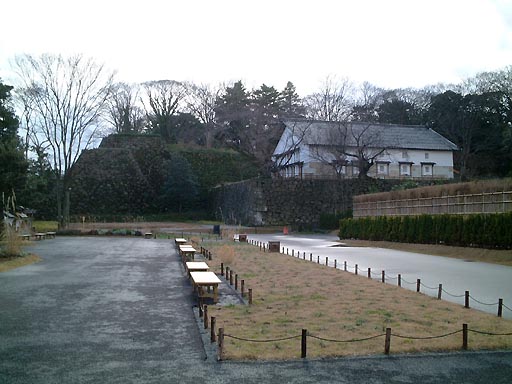 /sv-kenroku/gazo512/gazo011223/jo-tsurumaru085.jpg
