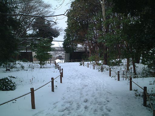 /sv-kenroku/gazo512/gazo020106/jo-honmaru106.jpg