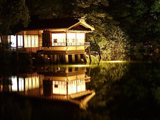 /sv-kenroku/gazo512/gazo040613/ken-ushihashitei-night-0209.jpg