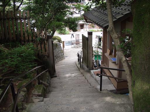 /sv-kenroku/gazo512/gazo040703/ken-gate-sakuragaoka7030458.jpg