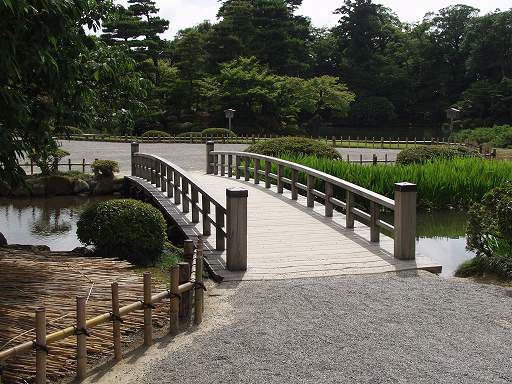 /sv-kenroku/gazo512/gazo040703/ken-kibashi7030379.jpg