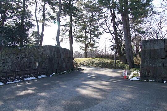/sv-kenroku/gazo540/gazo080211/jo-dobashimonDSCF7056.JPG